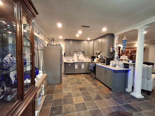 6301 Shadydell Drive, Fort Worth, TX 76135