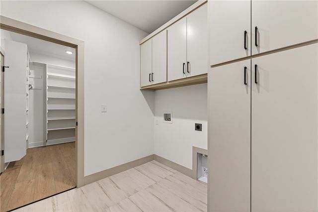 240 Kinross Drive, Bella Vista, AR 72715