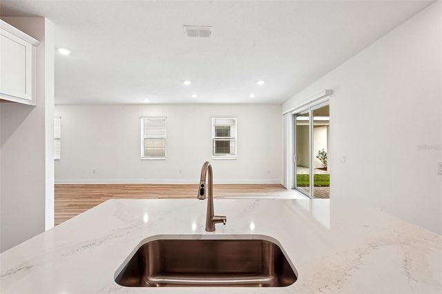 8221 SEAFLOWER PARKWAY, Bradenton, FL 34210
