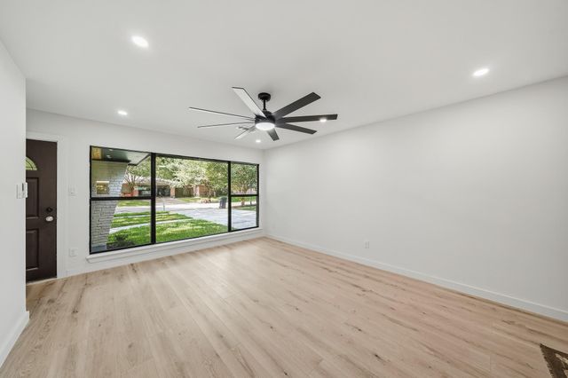 5322 Briarbend Drive, Houston, TX 77096