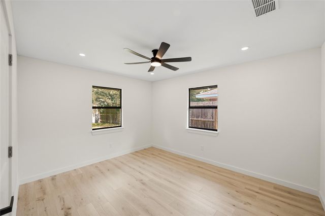 5322 Briarbend Drive, Houston, TX 77096