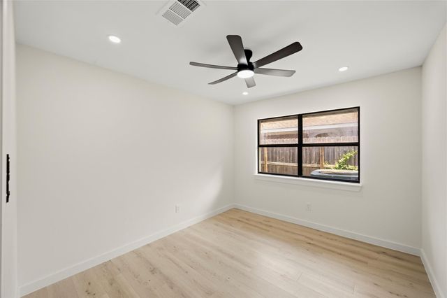 5322 Briarbend Drive, Houston, TX 77096