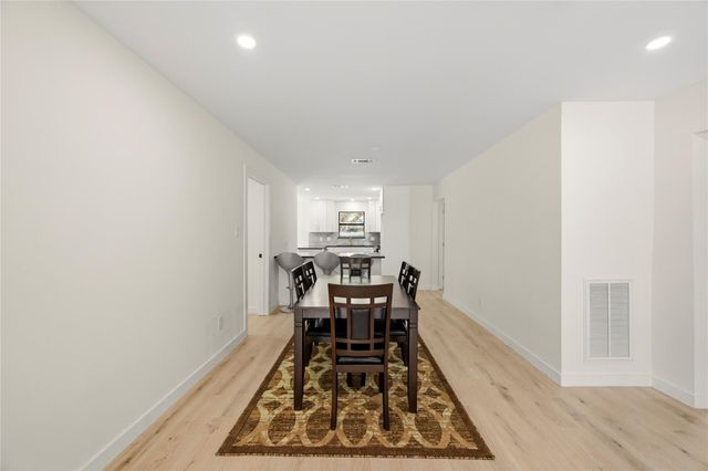 5322 Briarbend Drive, Houston, TX 77096