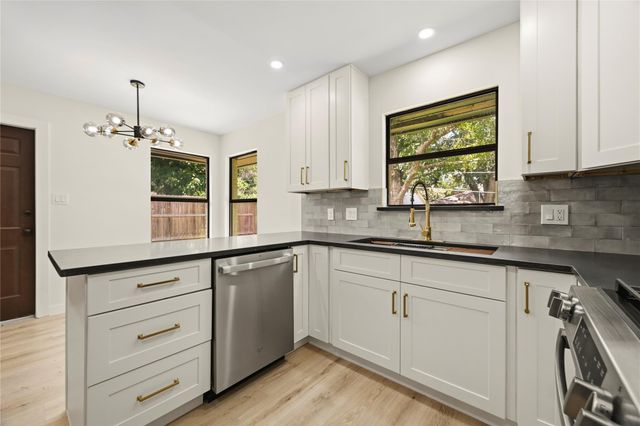 5322 Briarbend Drive, Houston, TX 77096