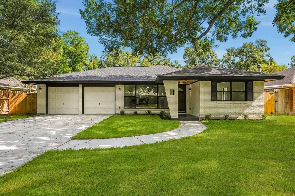 5322 Briarbend Drive, Houston, TX 77096