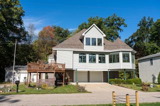 11076 N Shore Drive, Lake, MI 48632