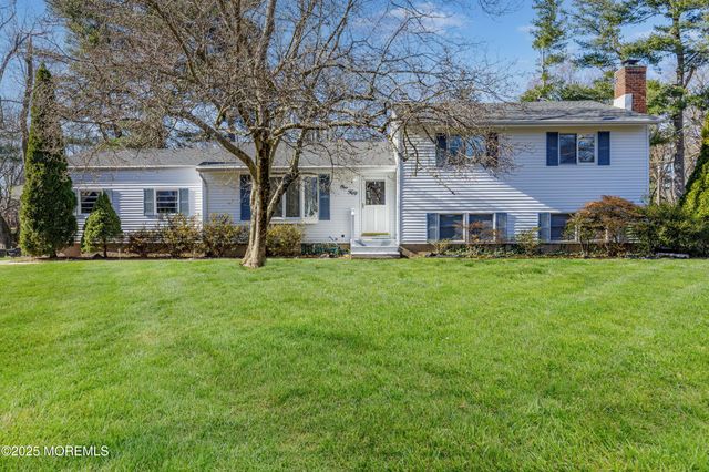 150 Cloverdale Circle, Tinton Falls, NJ 07724