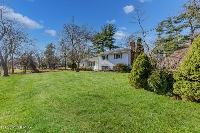 150 Cloverdale Circle, Tinton Falls, NJ 07724