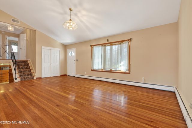 150 Cloverdale Circle, Tinton Falls, NJ 07724