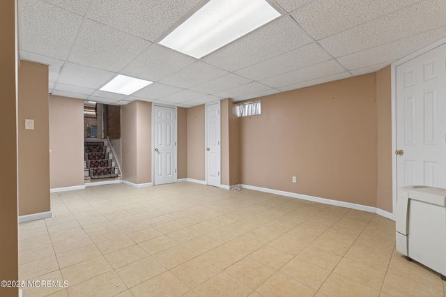 150 Cloverdale Circle, Tinton Falls, NJ 07724