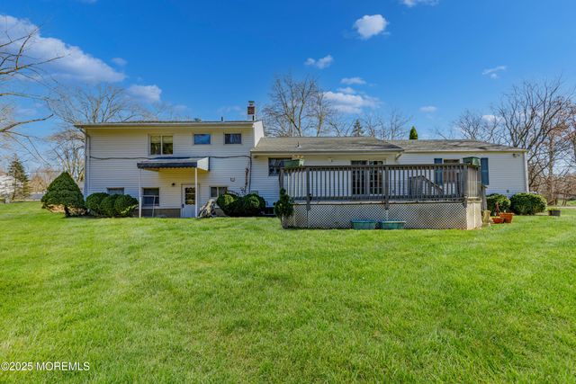 150 Cloverdale Circle, Tinton Falls, NJ 07724