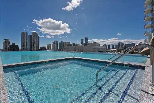 1500 Rycroft Street 2707, Honolulu, HI 96814