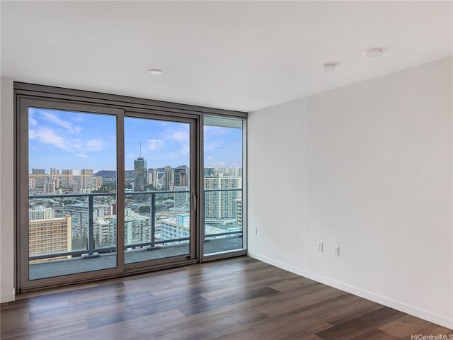 1500 Rycroft Street 2707, Honolulu, HI 96814