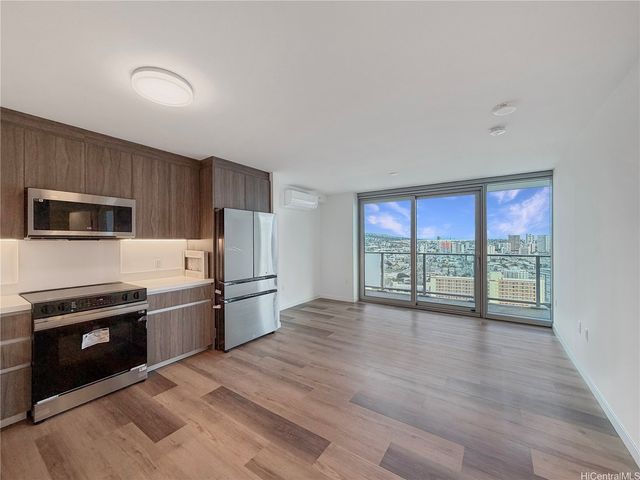 1500 Rycroft Street 2707, Honolulu, HI 96814