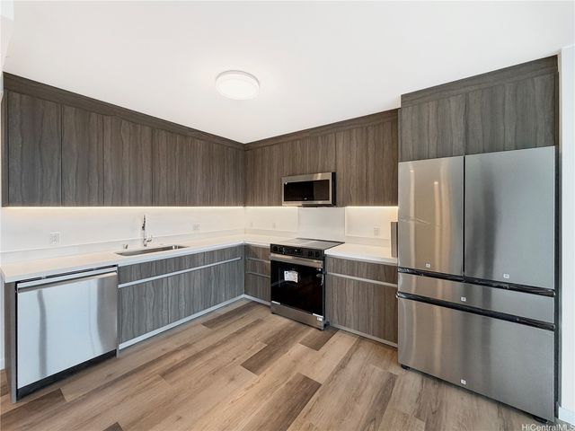 1500 Rycroft Street 2707, Honolulu, HI 96814