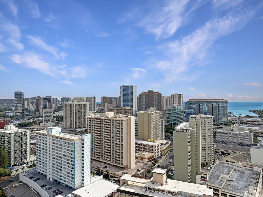 1500 Rycroft Street 2707, Honolulu, HI 96814