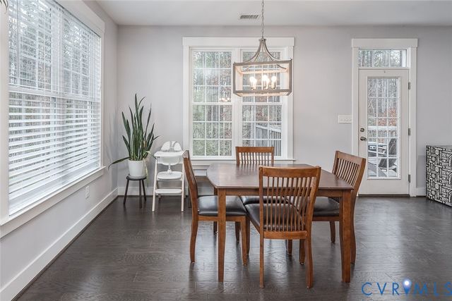 11038 Kings Pond Dr, Providence Forge, VA 23140