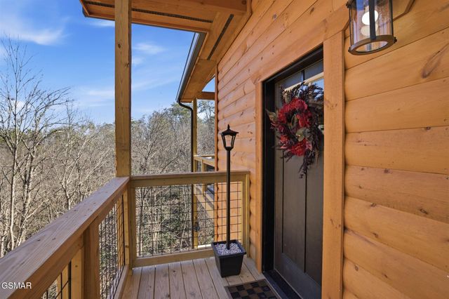 939 Pine Valley Way, Sevierville, TN 37862