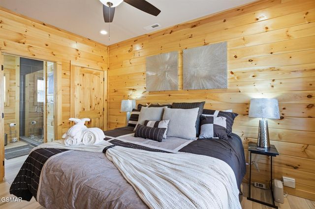 939 Pine Valley Way, Sevierville, TN 37862