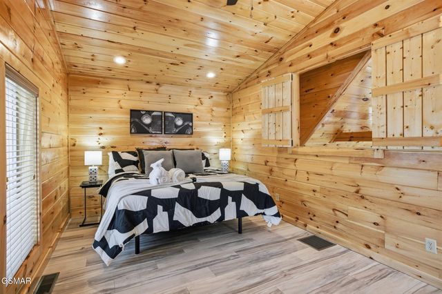 939 Pine Valley Way, Sevierville, TN 37862