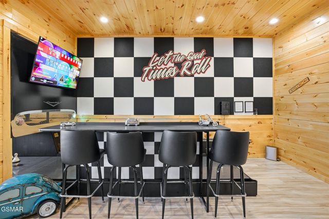 939 Pine Valley Way, Sevierville, TN 37862