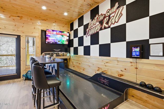 939 Pine Valley Way, Sevierville, TN 37862