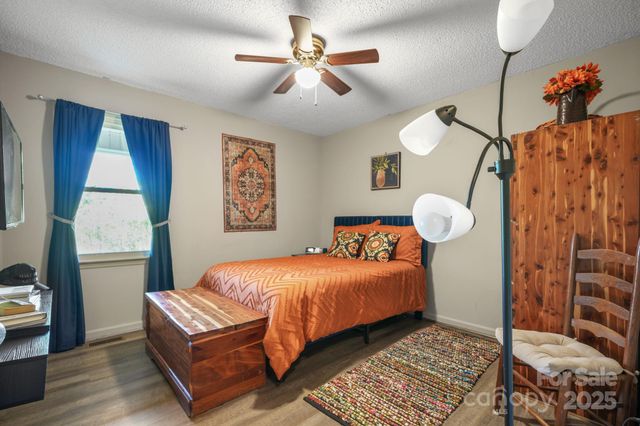 4441 Snyders Way, Lenoir, NC 28645