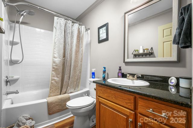 4441 Snyders Way, Lenoir, NC 28645