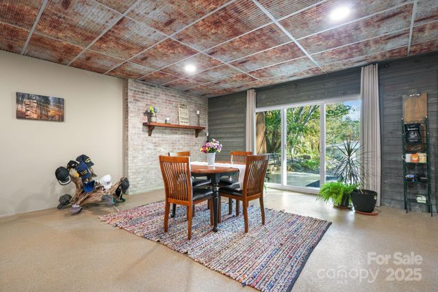 4441 Snyders Way, Lenoir, NC 28645