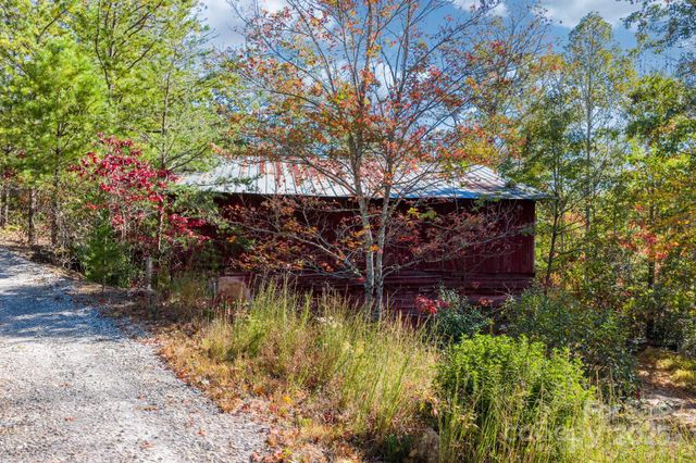 4441 Snyders Way, Lenoir, NC 28645