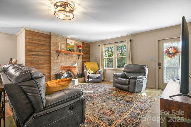 4441 Snyders Way, Lenoir, NC 28645