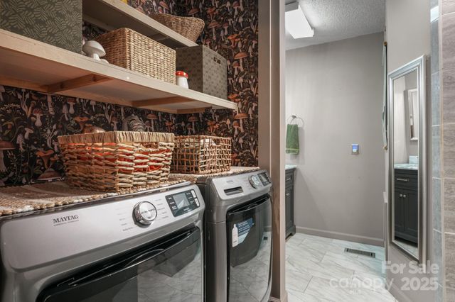 4441 Snyders Way, Lenoir, NC 28645