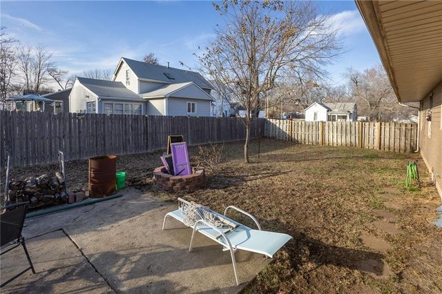 126 N 17th Street, Lexington, MO 64067