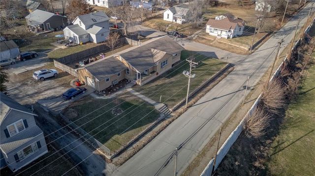 126 N 17th Street, Lexington, MO 64067