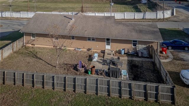 126 N 17th Street, Lexington, MO 64067