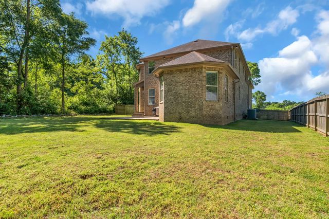 540 Peach Valley Road, Gallatin, TN 37066