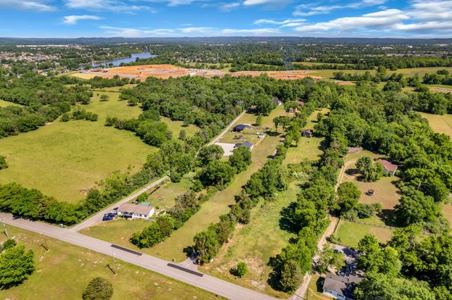 540 Peach Valley Road, Gallatin, TN 37066