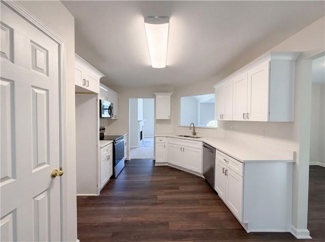 6158 Autumn View Cove NW, Acworth, GA 30101