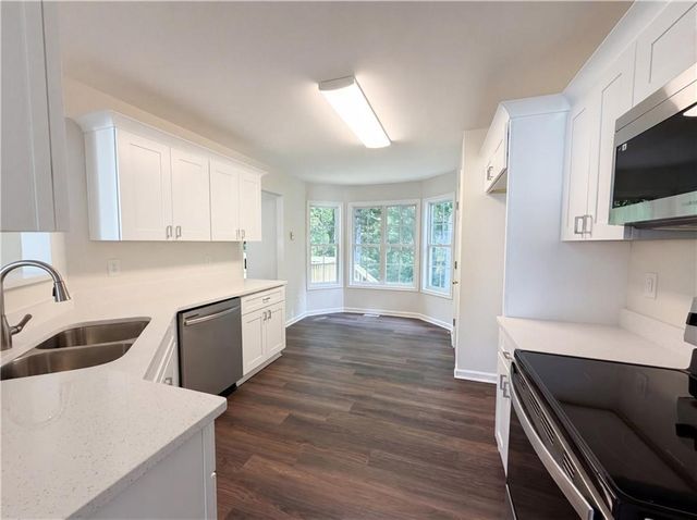 6158 Autumn View Cove NW, Acworth, GA 30101
