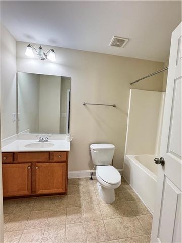 632 Scenic Creek Drive, Lawrenceville, GA 30046