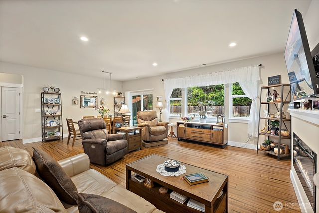 1522 N 4th Street, Mccleary, WA 98557