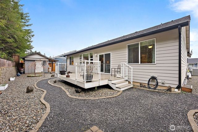 1522 N 4th Street, Mccleary, WA 98557