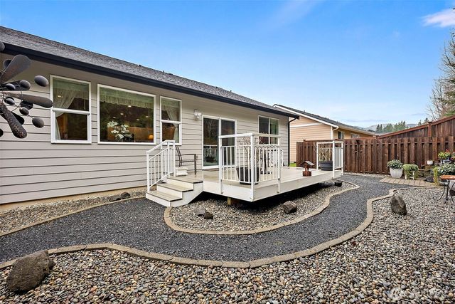 1522 N 4th Street, Mccleary, WA 98557