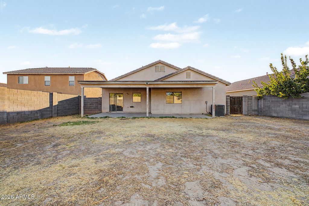 Image 20 of property listing at 2223 E ANDALUSIAN Loop, San Tan Valley, AZ 85140