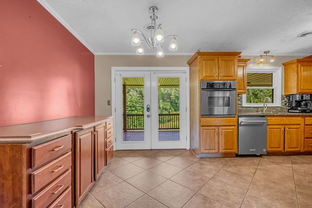 298 Langford Rd, Waverly, TN 37185