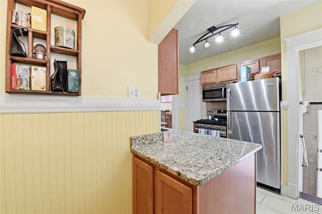 6028 Potomac Street, St Louis, MO 63139