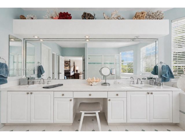 8445 SW 163rd Terrace, Palmetto Bay, FL 33157