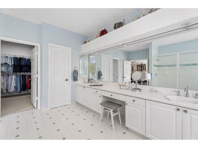 8445 SW 163rd Terrace, Palmetto Bay, FL 33157