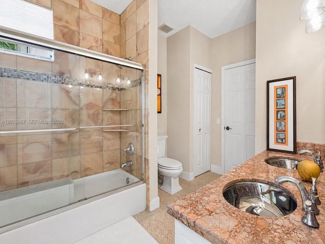 8445 SW 163rd Terrace, Palmetto Bay, FL 33157