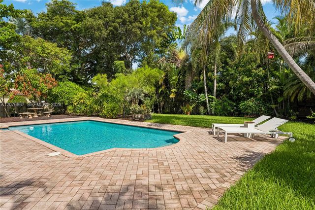 8445 SW 163rd Terrace, Palmetto Bay, FL 33157